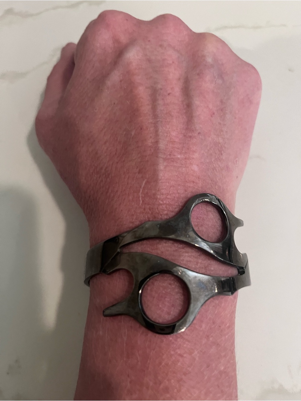 Modern unisex Metal Open-Cuff Bracelet - Hair dresser or seamstress scissors